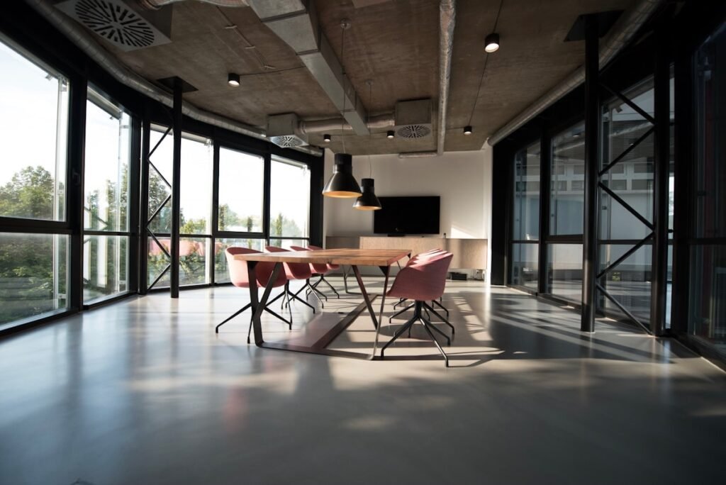 Couloir de bureau commercial - nettoyage profond résidentiel industriel